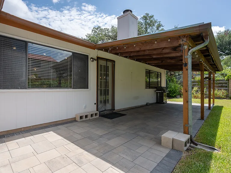 11826 Carshalton Dr — Photo 24