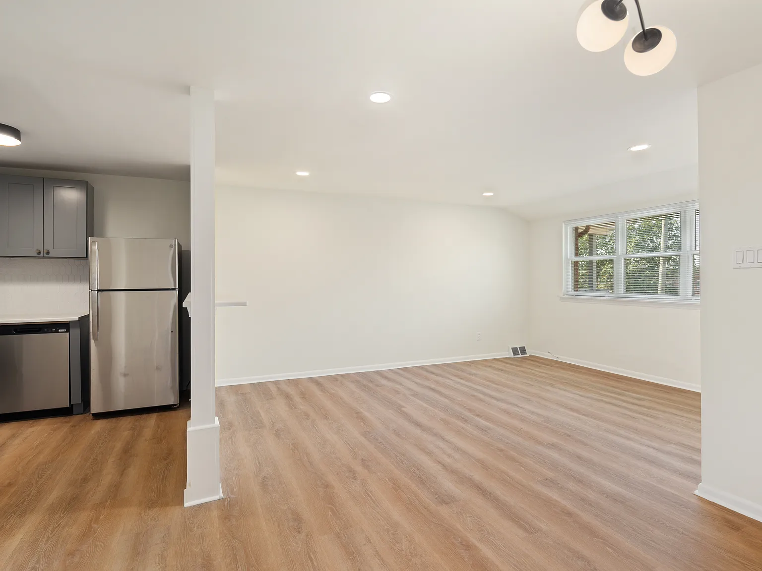 2 bed, 950 sqft, $1,850 — Photo 4
