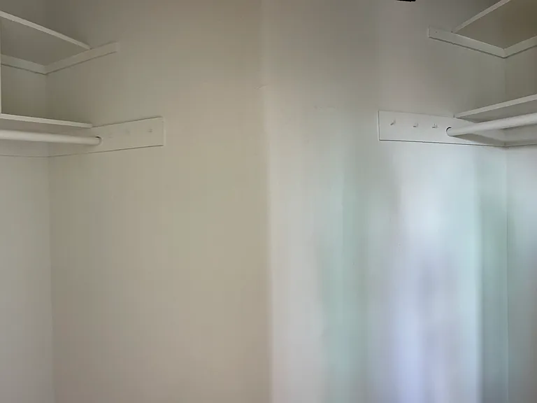 walk in closet in master.. plenty of room on both sides