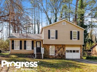 5107 S Woodbridge Trl, Stone Mountain, GA