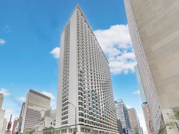 535 N Michigan Ave APT 1209
