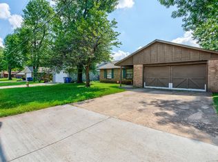 1408 E 67th St S, Tulsa, OK 74136