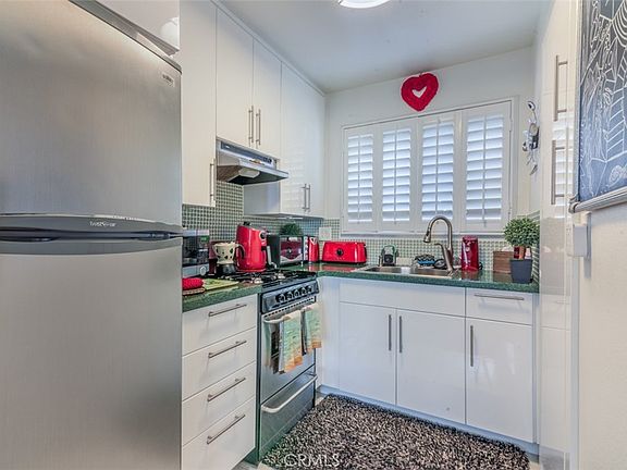4th image of 11813 Runnymede St APT 14