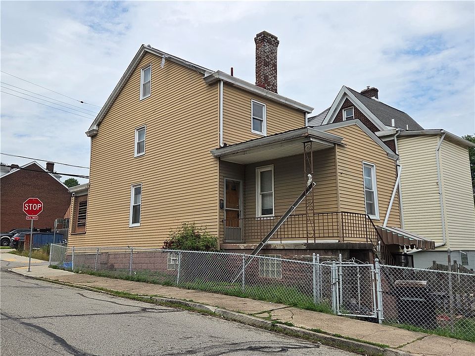 2nd image of 1411 Clover St