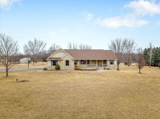754 E Equestrian Pointe Dr, Oregon, IL 61061