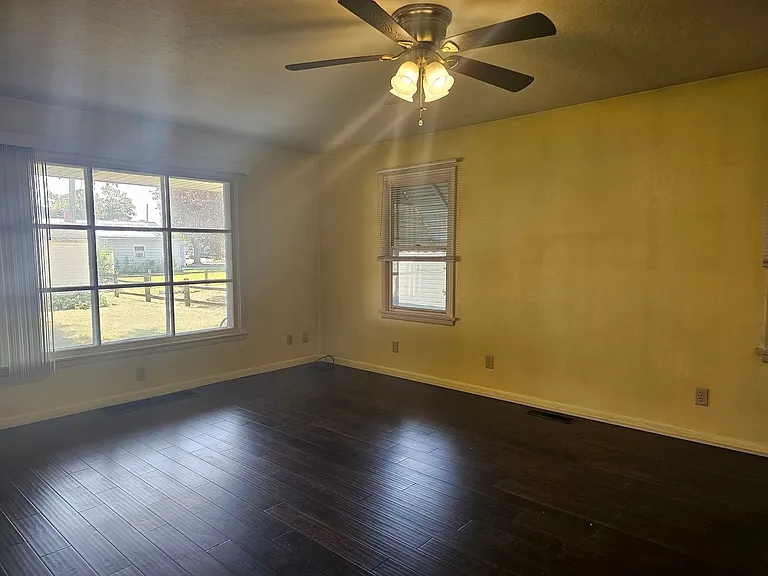 653 Westhaven Dr — Photo 25