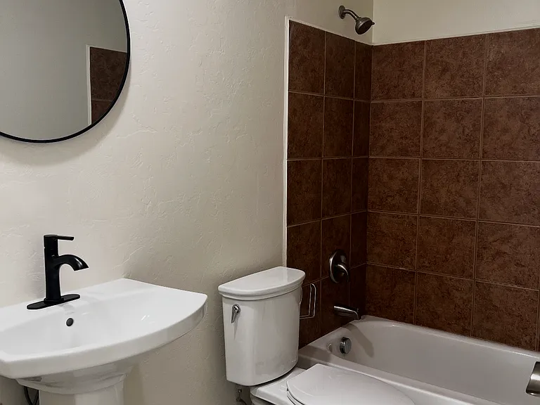 3420 S Clark Ave #2 — Photo 7