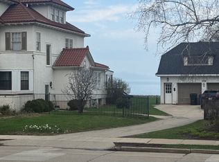 1722 Wisconsin Ave #1, Racine, WI 53403