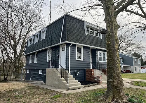 401 State St #B Photo 1