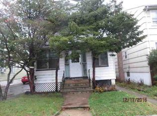84 Grant Pl, Irvington, NJ