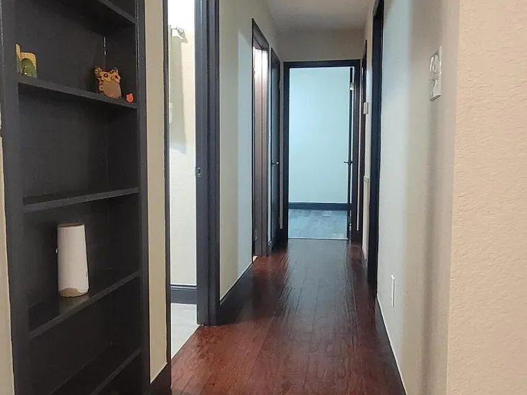 710 Dailey Ave — Photo 8