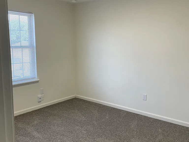 243 Fulkerson Dr #C — Photo 7