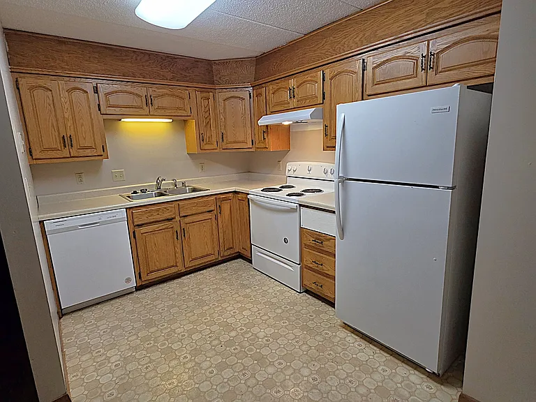 208 E Alabama St #4 — Photo 7