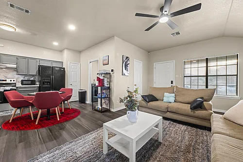 5110 Daybreak Dr Photo 1