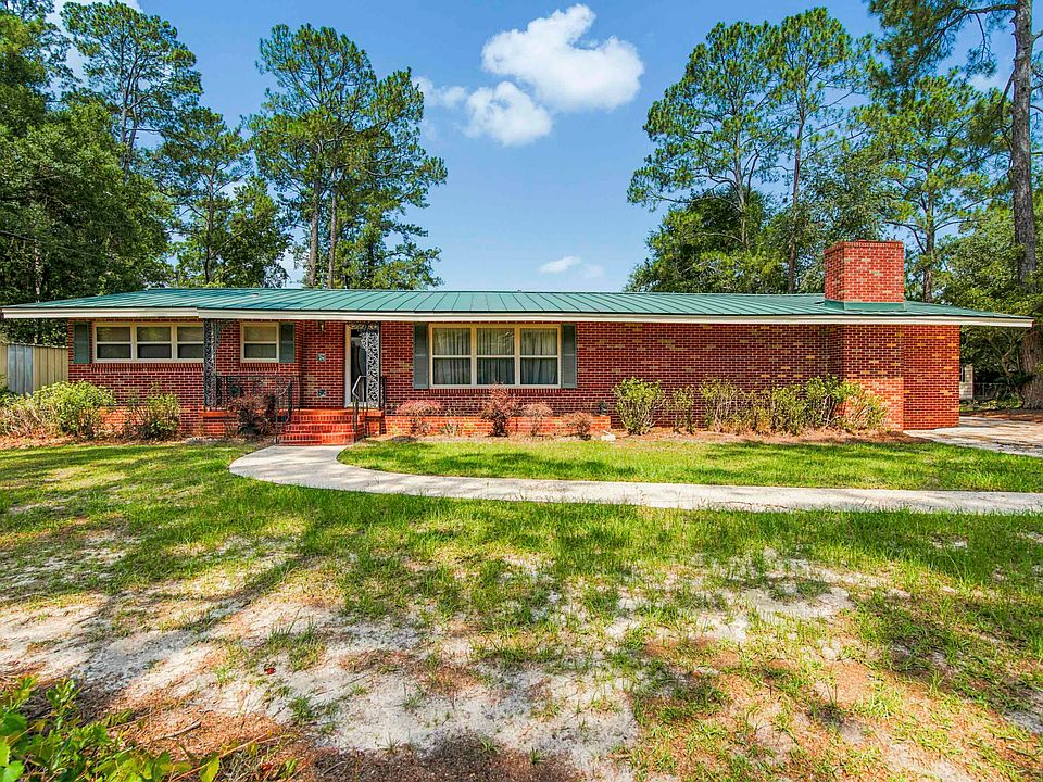 1st image of 1009 Dogwood Dr