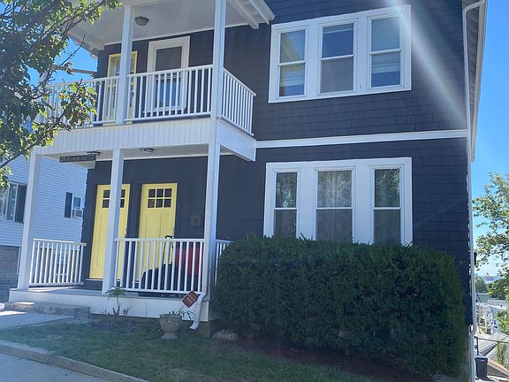 Exterior Freshly Painted - 2nd Floor Unit Available now