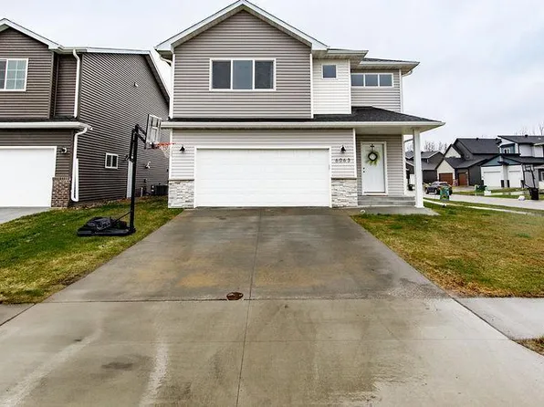 6063 8th St W, West Fargo, ND 58078