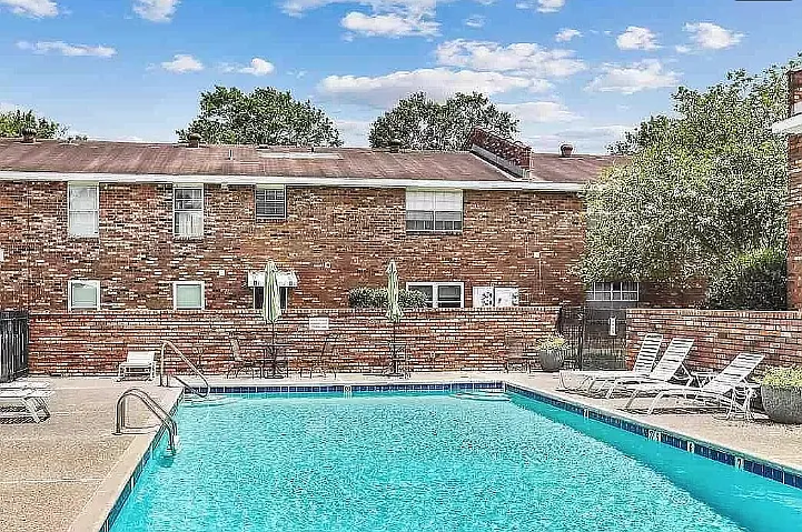 1701 Lobdell Ave — Photo 7