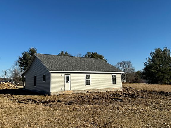 3rd image of 701 W Choctaw Trl