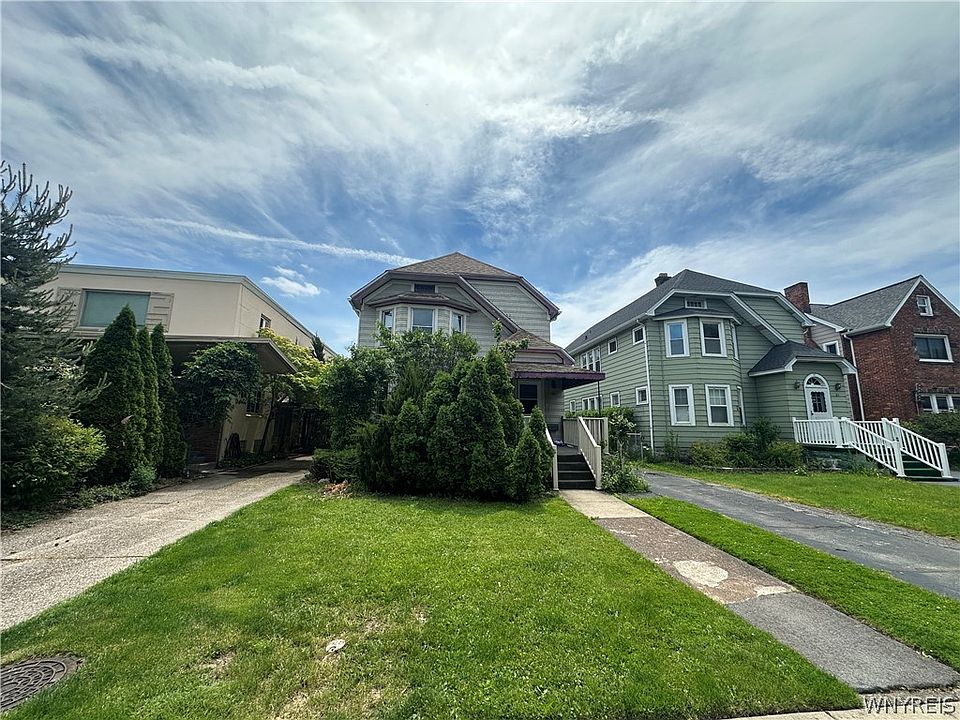 1st image of 55 Rand Ave #2