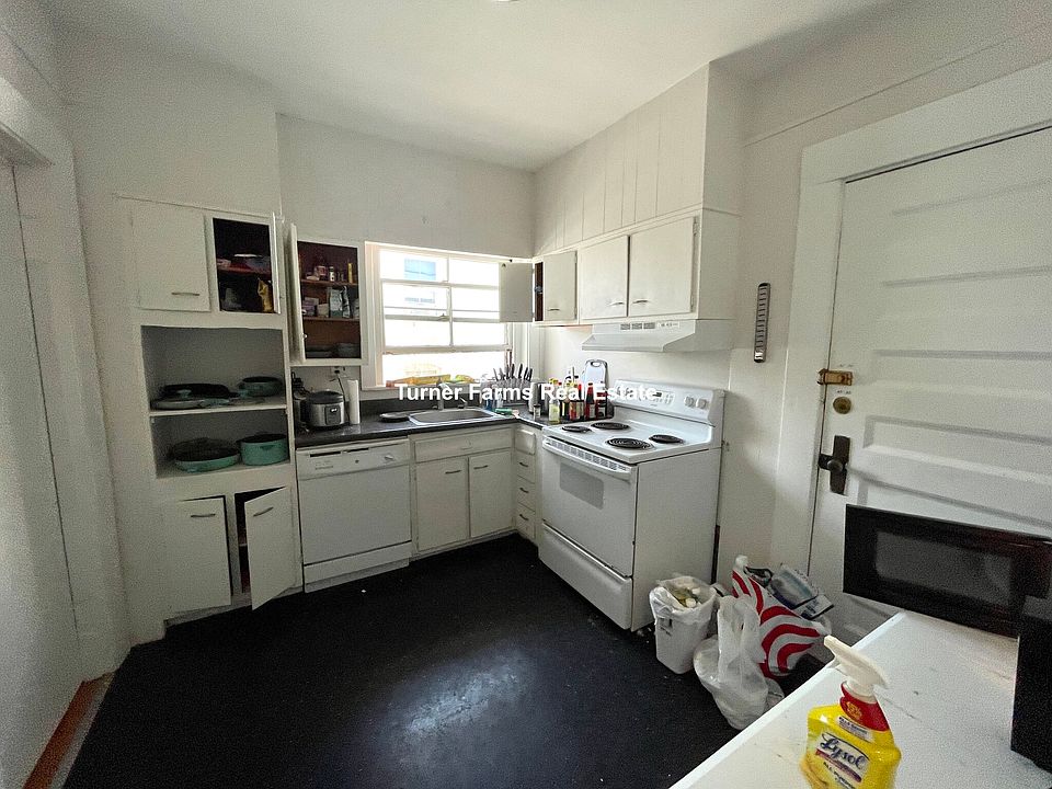 1st image of 1800 Massachusetts Ave #322