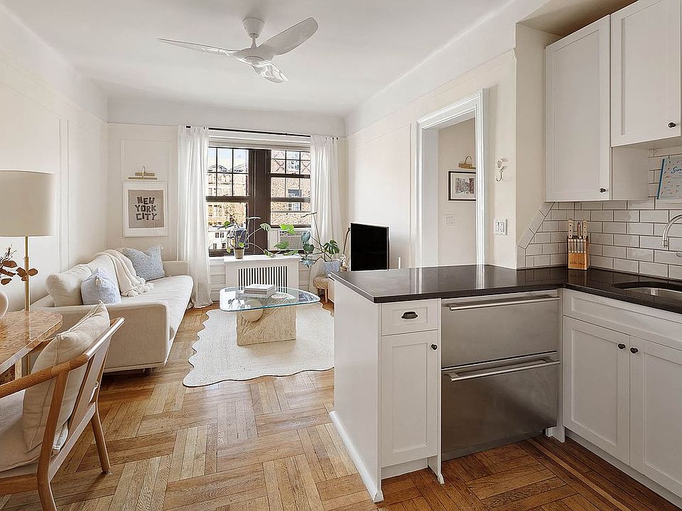 1st image of 85 Barrow St APT 5L
