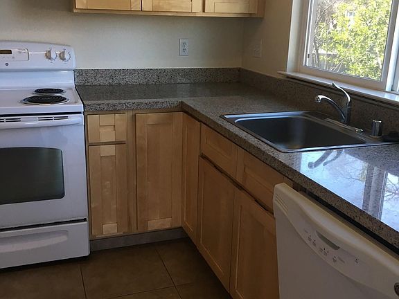 4th image of 10 E Agua Caliente Rd #F