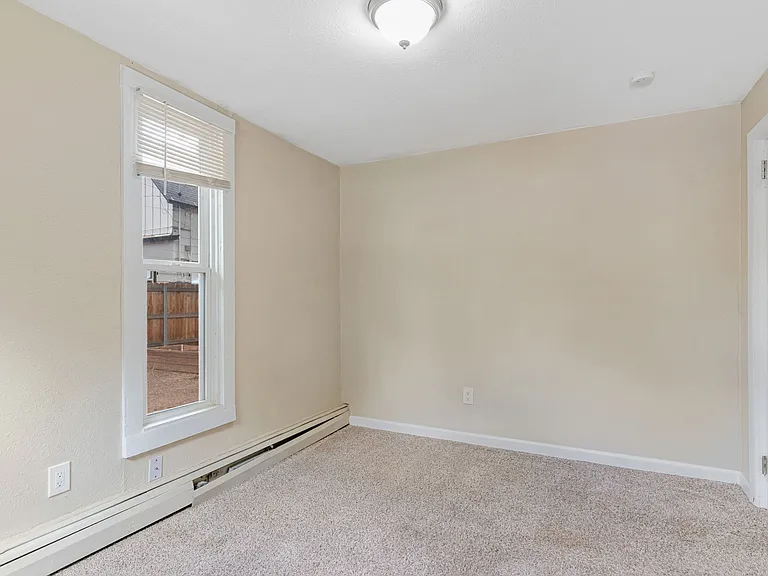 926 N Corona St — Photo 18