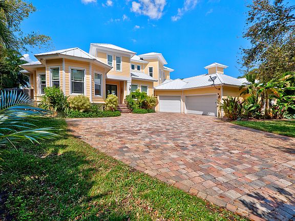 Front elevation-