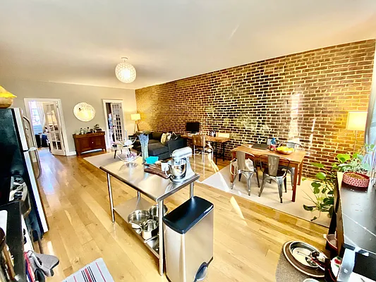 Rented by Stipple Inc. | media 5