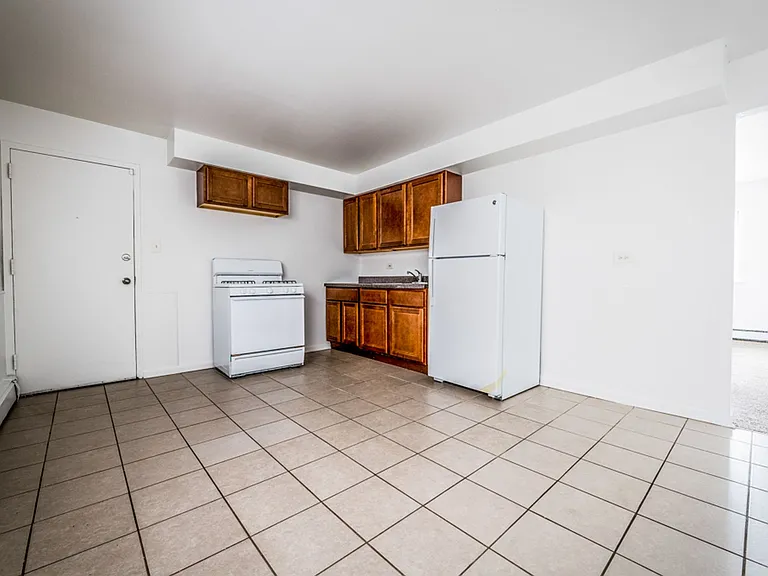 8100 S Drexel Ave — Photo 19