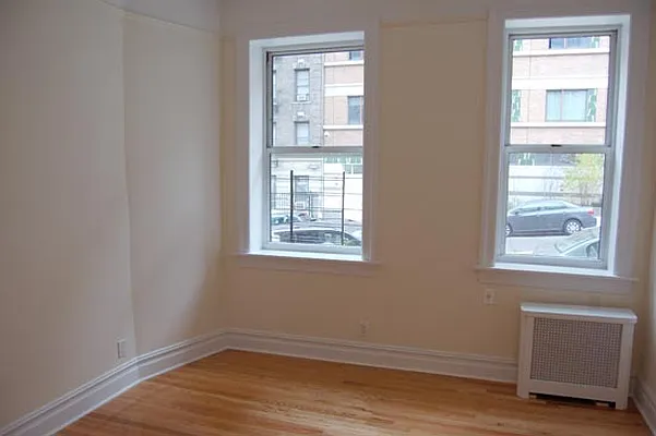 Rented by Stonecrest Realty | media 2