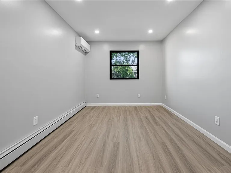 1425 Prospect Pl #2 — Photo 21