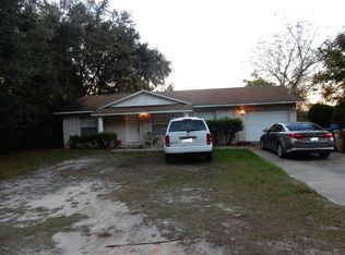 1900 Jones Dr, Leesburg, FL 34748