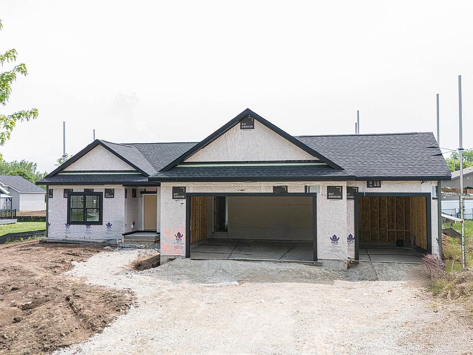 1st image of 425 Village Ln