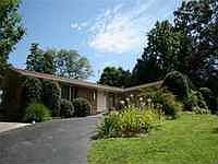 1st image of 821 Forest Hills Dr