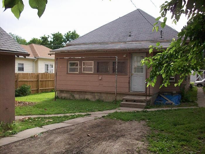 2nd image of 1412 N Adams St