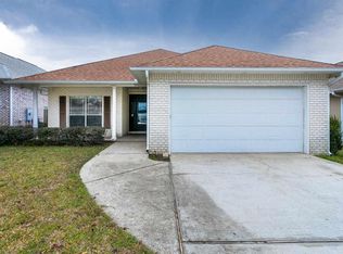 1240 Autumn Breeze Cir, Gulf Breeze, FL 32563