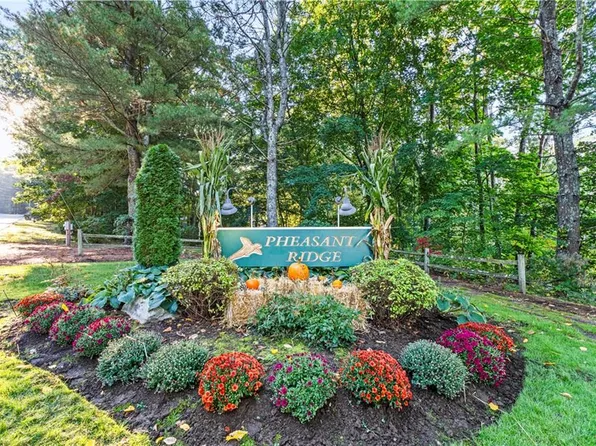 48 Pheasant Run #A, Smithfield, RI 02917