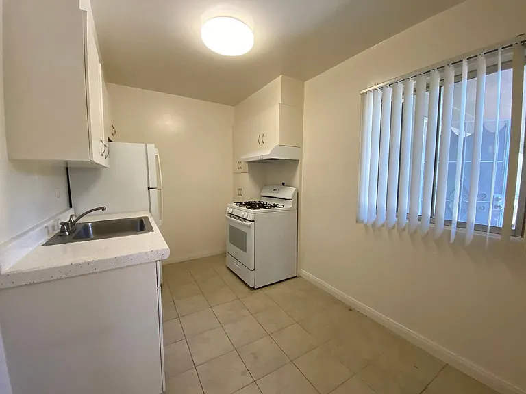 2855-2865 A St San Diego, CA 92102 — Photo 10