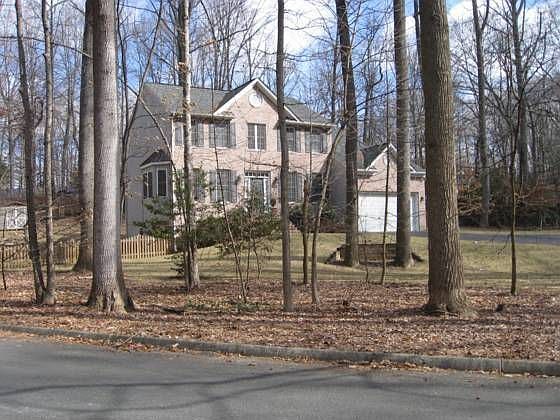 1st image of 1822 Frank Dr