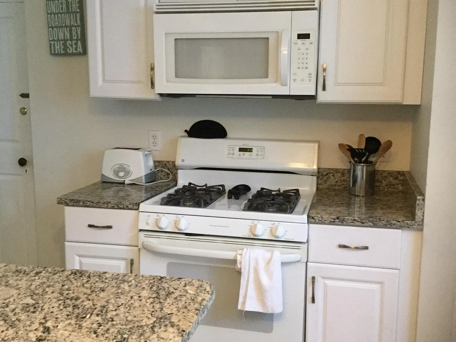 115 Bradford St — Photo 3