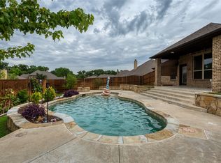 101 Venado Ct, Azle, TX 76020