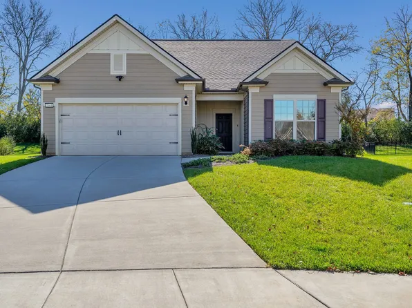 2061 Hardin Pl, Spring Hill, TN 37174