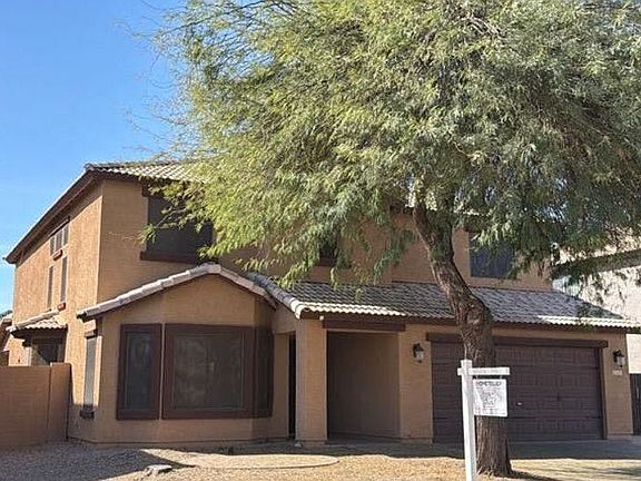 3rd image of 1659 E Magnum Rd