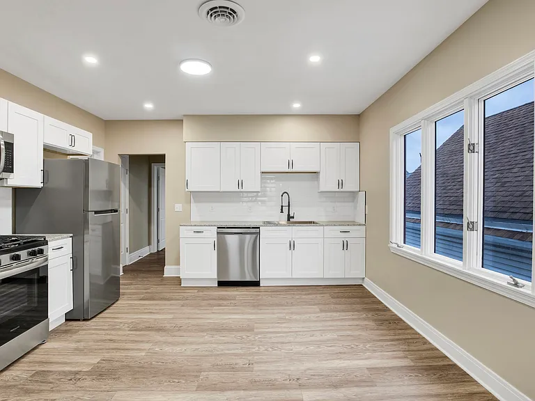 59 Fredro St #1 — Photo 11