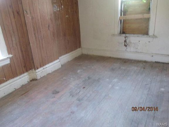 5th image of 3847 Labadie Ave
