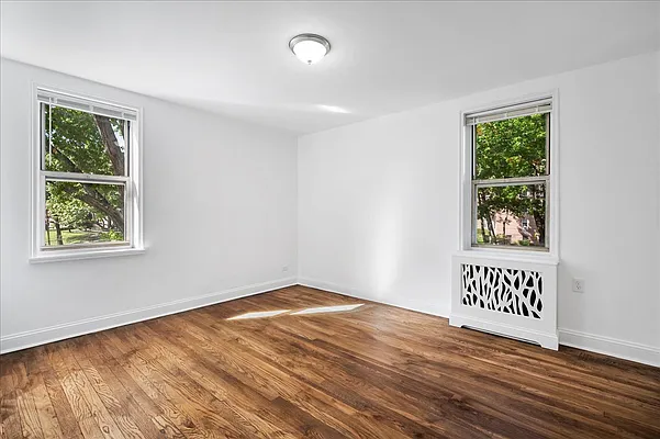 Sold by BREU CHURCHILL | media 13