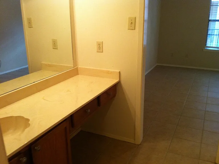 400 W South Town Dr #107 — Photo 18