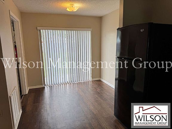 5th image of 10039 Massey St